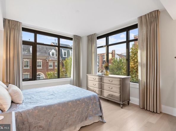 22 Bakers Walk 306, Alexandria VA 22314