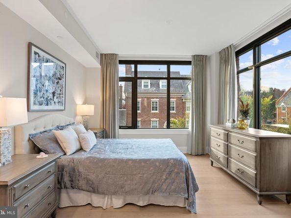 22 Bakers Walk 306, Alexandria VA 22314