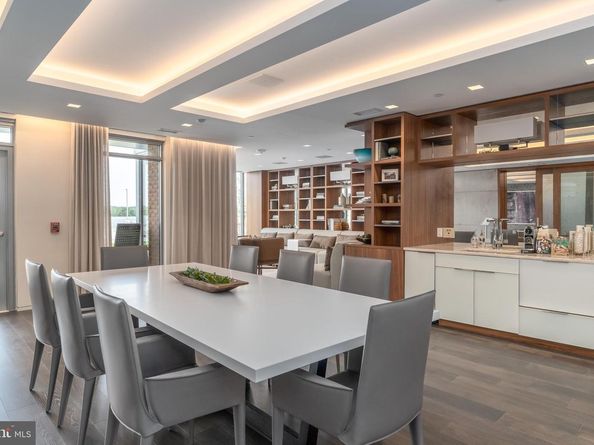 22 Bakers Walk 306, Alexandria VA 22314