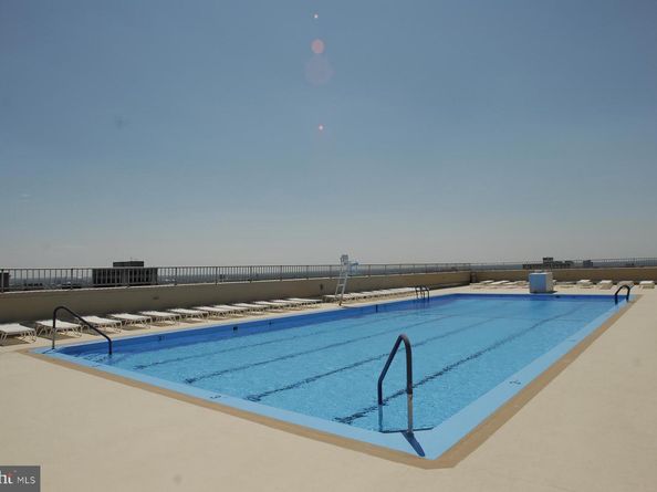 1919 Chestnut Street 1722, Philadelphia PA 19103