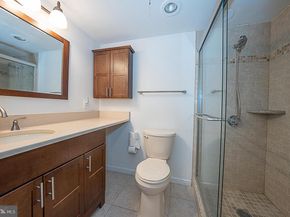 1919 Chestnut Street 1722, Philadelphia PA 19103