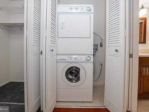 1919 Chestnut Street 1722, Philadelphia PA 19103