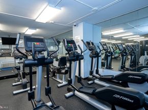 1919 Chestnut Street 1722, Philadelphia PA 19103