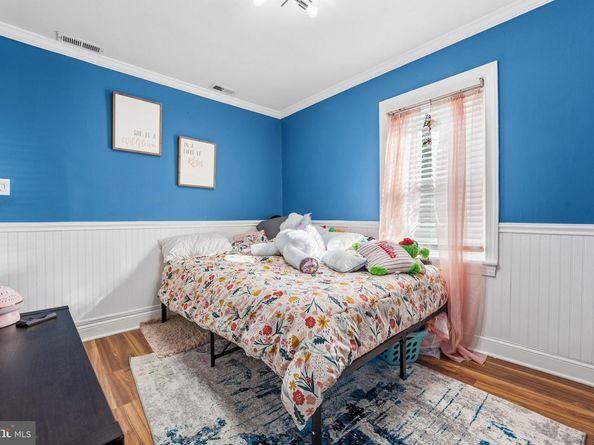 30 S Diamond Street, Clifton Heights PA 19018