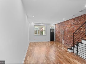 345 Roseberry Street, Philadelphia PA 19148