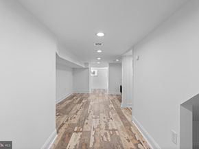 345 Roseberry Street, Philadelphia PA 19148