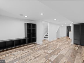 345 Roseberry Street, Philadelphia PA 19148