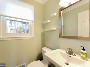 11008 Devenish Drive, Oakton VA 22124