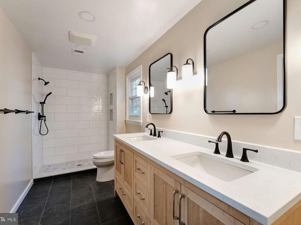 11008 Devenish Drive, Oakton VA 22124