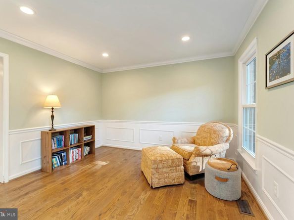 11008 Devenish Drive, Oakton VA 22124