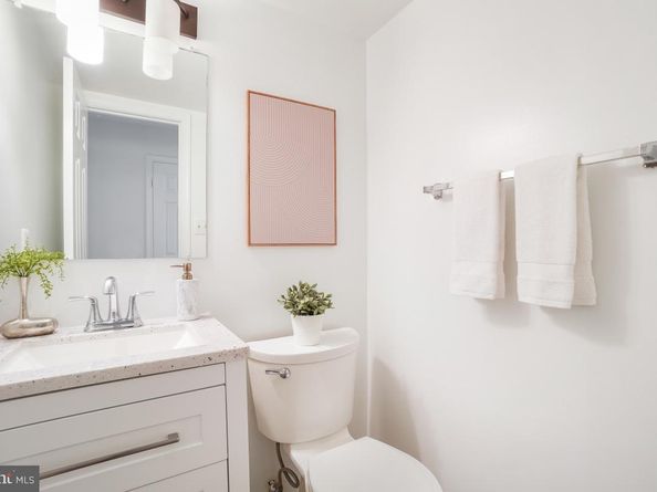 5004 Heritage Lane, Alexandria VA 22311