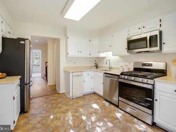 5004 Heritage Lane, Alexandria VA 22311