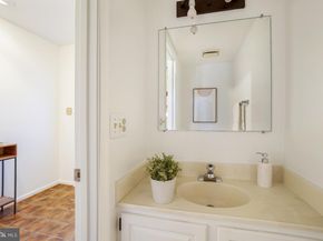 5004 Heritage Lane, Alexandria VA 22311