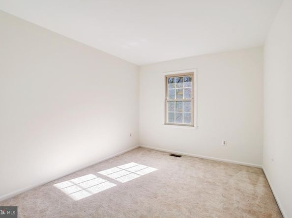 5004 Heritage Lane, Alexandria VA 22311