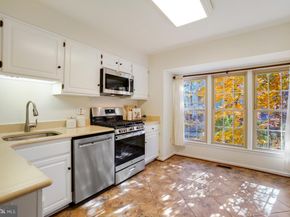 5004 Heritage Lane, Alexandria VA 22311