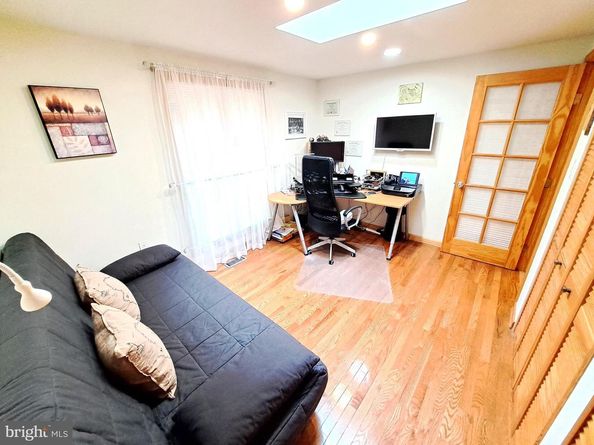 10929 Howland Drive, Reston VA 20191