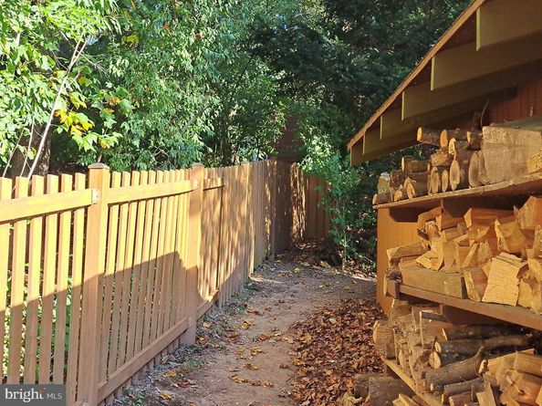 10929 Howland Drive, Reston VA 20191