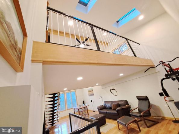 10929 Howland Drive, Reston VA 20191