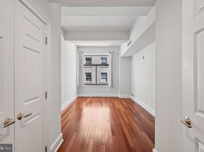 1500 Chestnut Street 8C, Philadelphia PA 19102