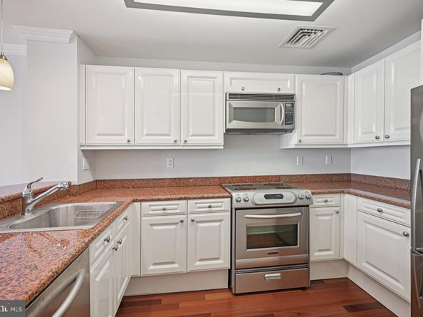 1500 Chestnut Street 8C, Philadelphia PA 19102