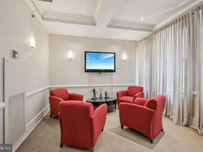 1500 Chestnut Street 8C, Philadelphia PA 19102