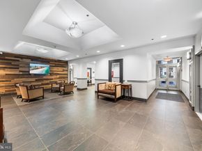 315 New Street 614, Philadelphia PA 19106