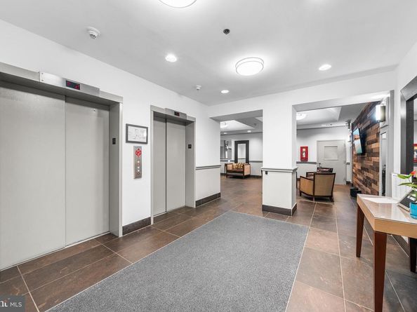 315 New Street 614, Philadelphia PA 19106