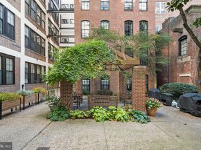 315 New Street 614, Philadelphia PA 19106