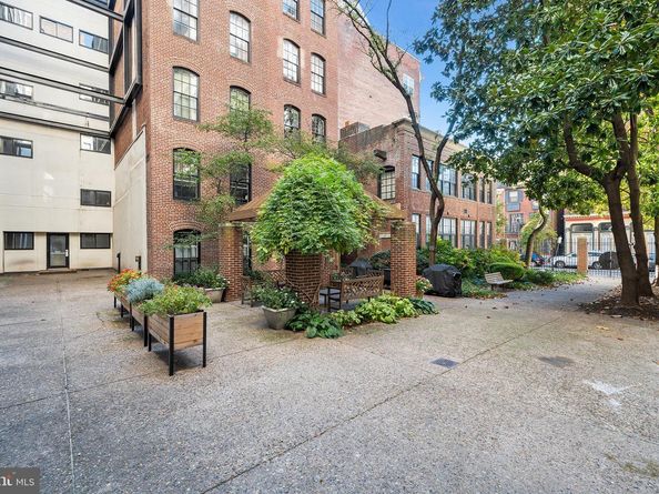 315 New Street 614, Philadelphia PA 19106