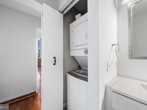 315 New Street 614, Philadelphia PA 19106