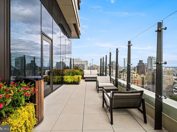 1911 Walnut Street UNIT 4102, Philadelphia PA 19103