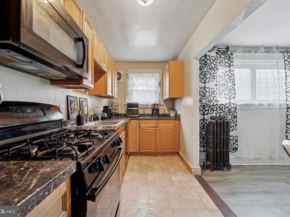 219 Laurel Road, Sharon Hill PA 19079