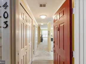 244 S Reynolds Street 403, Alexandria VA 22304