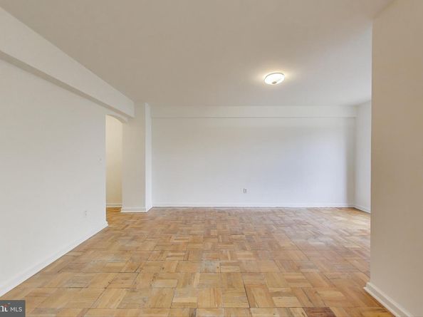 1 Scott Circle NW 121, Washington DC 20036