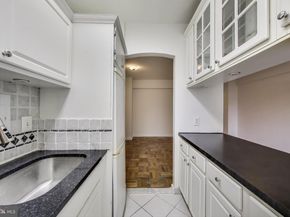1 Scott Circle NW 121, Washington DC 20036