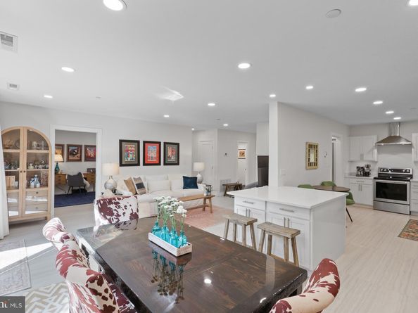 1016 S Wayne Street T12, Arlington VA 22204