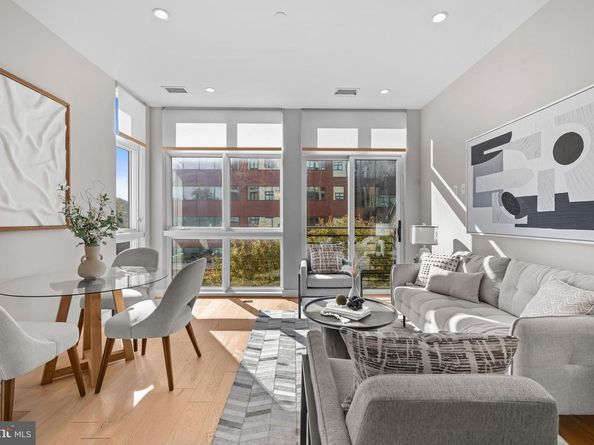 646 H Street NE 305, Washington DC 20002