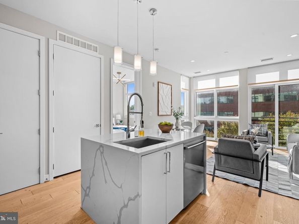 646 H Street NE 305, Washington DC 20002