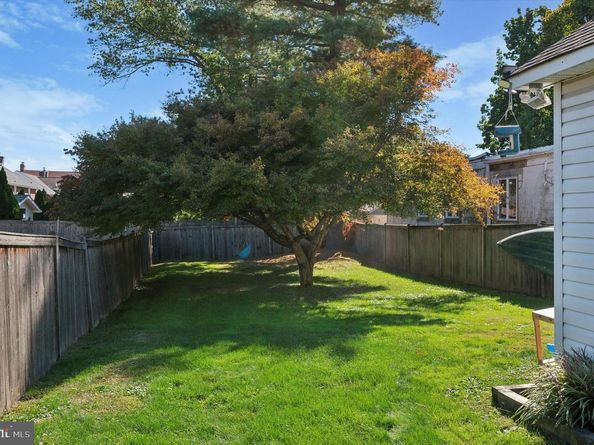 822 E Pleasant Street, Wyndmoor PA 19038