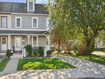 822 E Pleasant Street