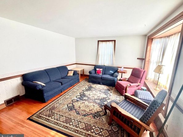 924 Edgewood Avenue, Folsom PA 19033