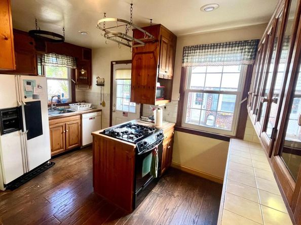 924 Edgewood Avenue, Folsom PA 19033