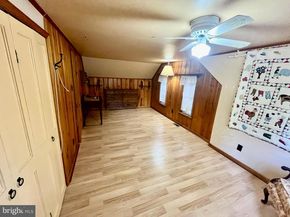 924 Edgewood Avenue, Folsom PA 19033