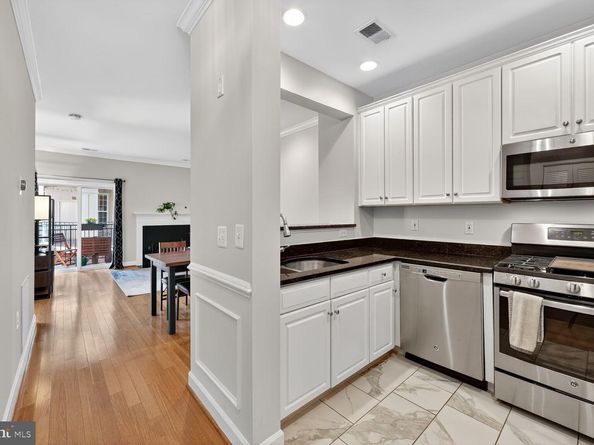 2330 14TH Street N 205, Arlington VA 22201