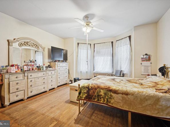 2046 E Ontario Street, Philadelphia PA 19134