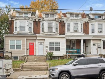 2046 E Ontario Street