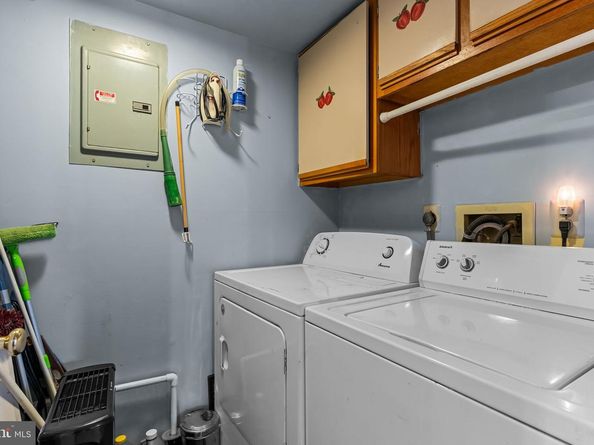 246 Colette Court, Levittown PA 19057