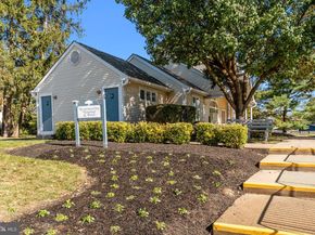 246 Colette Court, Levittown PA 19057