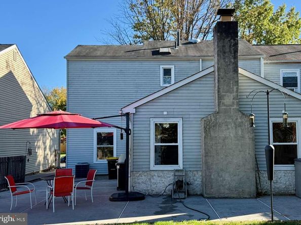 18 Hunt Drive, Horsham PA 19044