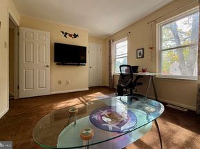 18 Hunt Drive, Horsham PA 19044